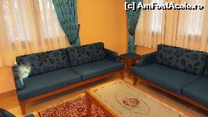 [P24] canapele confortabile in lobby » foto by silvia tudoran
 - 
<span class="allrVoted glyphicon glyphicon-heart hidden" id="av525312"></span>
<a class="m-l-10 hidden" id="sv525312" onclick="voting_Foto_DelVot(,525312,684)" role="button">șterge vot <span class="glyphicon glyphicon-remove"></span></a>
<a id="v9525312" class=" c-red"  onclick="voting_Foto_SetVot(525312)" role="button"><span class="glyphicon glyphicon-heart-empty"></span> <b>LIKE</b> = Votează poza</a> <img class="hidden"  id="f525312W9" src="/imagini/loader.gif" border="0" /><span class="AjErrMes hidden" id="e525312ErM"></span>