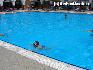 [P11] pustiul meu in piscina » foto by VICTOR BH
 - 
<span class="allrVoted glyphicon glyphicon-heart hidden" id="av460307"></span>
<a class="m-l-10 hidden" id="sv460307" onclick="voting_Foto_DelVot(,460307,684)" role="button">șterge vot <span class="glyphicon glyphicon-remove"></span></a>
<a id="v9460307" class=" c-red"  onclick="voting_Foto_SetVot(460307)" role="button"><span class="glyphicon glyphicon-heart-empty"></span> <b>LIKE</b> = Votează poza</a> <img class="hidden"  id="f460307W9" src="/imagini/loader.gif" border="0" /><span class="AjErrMes hidden" id="e460307ErM"></span>