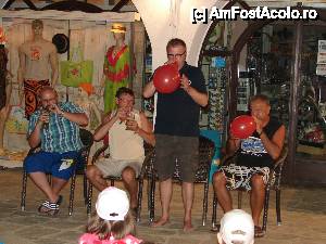 [P15] Concursul de Mister; 
dupa ce au baut bere cu paiul, au umflat cate un balon.  » foto by VICTOR BH
 - 
<span class="allrVoted glyphicon glyphicon-heart hidden" id="av460313"></span>
<a class="m-l-10 hidden" id="sv460313" onclick="voting_Foto_DelVot(,460313,684)" role="button">șterge vot <span class="glyphicon glyphicon-remove"></span></a>
<a id="v9460313" class=" c-red"  onclick="voting_Foto_SetVot(460313)" role="button"><span class="glyphicon glyphicon-heart-empty"></span> <b>LIKE</b> = Votează poza</a> <img class="hidden"  id="f460313W9" src="/imagini/loader.gif" border="0" /><span class="AjErrMes hidden" id="e460313ErM"></span>
