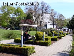 [P22] Hotel Europa Eforie Nord. Relaxare in gradina...  » foto by Floria
 - 
<span class="allrVoted glyphicon glyphicon-heart hidden" id="av1070792"></span>
<a class="m-l-10 hidden" id="sv1070792" onclick="voting_Foto_DelVot(,1070792,731)" role="button">șterge vot <span class="glyphicon glyphicon-remove"></span></a>
<a id="v91070792" class=" c-red"  onclick="voting_Foto_SetVot(1070792)" role="button"><span class="glyphicon glyphicon-heart-empty"></span> <b>LIKE</b> = Votează poza</a> <img class="hidden"  id="f1070792W9" src="/imagini/loader.gif" border="0" /><span class="AjErrMes hidden" id="e1070792ErM"></span>