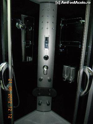 [P05] cabina dus moderna » foto by zlatna
 - 
<span class="allrVoted glyphicon glyphicon-heart hidden" id="av653301"></span>
<a class="m-l-10 hidden" id="sv653301" onclick="voting_Foto_DelVot(,653301,735)" role="button">șterge vot <span class="glyphicon glyphicon-remove"></span></a>
<a id="v9653301" class=" c-red"  onclick="voting_Foto_SetVot(653301)" role="button"><span class="glyphicon glyphicon-heart-empty"></span> <b>LIKE</b> = Votează poza</a> <img class="hidden"  id="f653301W9" src="/imagini/loader.gif" border="0" /><span class="AjErrMes hidden" id="e653301ErM"></span>