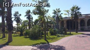 [P14] Gural Premier Belek - grădina şi restaurantul principal » foto by nicole33
 - 
<span class="allrVoted glyphicon glyphicon-heart hidden" id="av1135733"></span>
<a class="m-l-10 hidden" id="sv1135733" onclick="voting_Foto_DelVot(,1135733,74)" role="button">șterge vot <span class="glyphicon glyphicon-remove"></span></a>
<a id="v91135733" class=" c-red"  onclick="voting_Foto_SetVot(1135733)" role="button"><span class="glyphicon glyphicon-heart-empty"></span> <b>LIKE</b> = Votează poza</a> <img class="hidden"  id="f1135733W9" src="/imagini/loader.gif" border="0" /><span class="AjErrMes hidden" id="e1135733ErM"></span>