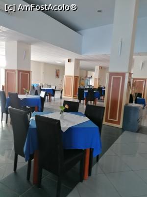 [P39] restaurantul interior » foto by michaela_1961
 - 
<span class="allrVoted glyphicon glyphicon-heart hidden" id="av1179657"></span>
<a class="m-l-10 hidden" id="sv1179657" onclick="voting_Foto_DelVot(,1179657,757)" role="button">șterge vot <span class="glyphicon glyphicon-remove"></span></a>
<a id="v91179657" class=" c-red"  onclick="voting_Foto_SetVot(1179657)" role="button"><span class="glyphicon glyphicon-heart-empty"></span> <b>LIKE</b> = Votează poza</a> <img class="hidden"  id="f1179657W9" src="/imagini/loader.gif" border="0" /><span class="AjErrMes hidden" id="e1179657ErM"></span>