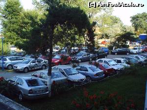 [P11] Fotografiat cam din acelasi unghi, asa arata parcarea cateva ore mai tarziu.  » foto by vega06
 - 
<span class="allrVoted glyphicon glyphicon-heart hidden" id="av570438"></span>
<a class="m-l-10 hidden" id="sv570438" onclick="voting_Foto_DelVot(,570438,766)" role="button">șterge vot <span class="glyphicon glyphicon-remove"></span></a>
<a id="v9570438" class=" c-red"  onclick="voting_Foto_SetVot(570438)" role="button"><span class="glyphicon glyphicon-heart-empty"></span> <b>LIKE</b> = Votează poza</a> <img class="hidden"  id="f570438W9" src="/imagini/loader.gif" border="0" /><span class="AjErrMes hidden" id="e570438ErM"></span>