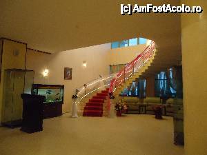 [P17] Hotel Malibu Mamaia - eleganță și rafinament - interior receptie unde era și un mare acvariu » foto by kmy
 - 
<span class="allrVoted glyphicon glyphicon-heart hidden" id="av407828"></span>
<a class="m-l-10 hidden" id="sv407828" onclick="voting_Foto_DelVot(,407828,767)" role="button">șterge vot <span class="glyphicon glyphicon-remove"></span></a>
<a id="v9407828" class=" c-red"  onclick="voting_Foto_SetVot(407828)" role="button"><span class="glyphicon glyphicon-heart-empty"></span> <b>LIKE</b> = Votează poza</a> <img class="hidden"  id="f407828W9" src="/imagini/loader.gif" border="0" /><span class="AjErrMes hidden" id="e407828ErM"></span>
