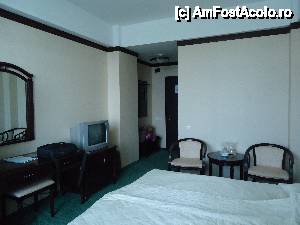 [P08] Hotel Malibu Mamaia - eleganță și rafinament - interior camera » foto by kmy
 - 
<span class="allrVoted glyphicon glyphicon-heart hidden" id="av407819"></span>
<a class="m-l-10 hidden" id="sv407819" onclick="voting_Foto_DelVot(,407819,767)" role="button">șterge vot <span class="glyphicon glyphicon-remove"></span></a>
<a id="v9407819" class=" c-red"  onclick="voting_Foto_SetVot(407819)" role="button"><span class="glyphicon glyphicon-heart-empty"></span> <b>LIKE</b> = Votează poza</a> <img class="hidden"  id="f407819W9" src="/imagini/loader.gif" border="0" /><span class="AjErrMes hidden" id="e407819ErM"></span>