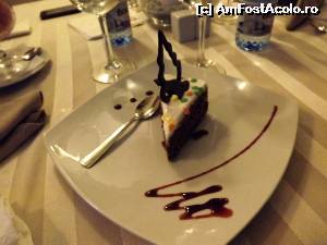 [P28] Iaki Hotel - restaurantul; dejun, desert - prăjitură de ciocolată » foto by Dragoș_MD
 - 
<span class="allrVoted glyphicon glyphicon-heart hidden" id="av583576"></span>
<a class="m-l-10 hidden" id="sv583576" onclick="voting_Foto_DelVot(,583576,768)" role="button">șterge vot <span class="glyphicon glyphicon-remove"></span></a>
<a id="v9583576" class=" c-red"  onclick="voting_Foto_SetVot(583576)" role="button"><span class="glyphicon glyphicon-heart-empty"></span> <b>LIKE</b> = Votează poza</a> <img class="hidden"  id="f583576W9" src="/imagini/loader.gif" border="0" /><span class="AjErrMes hidden" id="e583576ErM"></span>