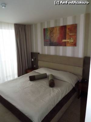 [P09] Iaki Hotel - camera; patul matrimonial enorm » foto by Dragoș_MD
 - 
<span class="allrVoted glyphicon glyphicon-heart hidden" id="av583549"></span>
<a class="m-l-10 hidden" id="sv583549" onclick="voting_Foto_DelVot(,583549,768)" role="button">șterge vot <span class="glyphicon glyphicon-remove"></span></a>
<a id="v9583549" class=" c-red"  onclick="voting_Foto_SetVot(583549)" role="button"><span class="glyphicon glyphicon-heart-empty"></span> <b>LIKE</b> = Votează poza</a> <img class="hidden"  id="f583549W9" src="/imagini/loader.gif" border="0" /><span class="AjErrMes hidden" id="e583549ErM"></span>