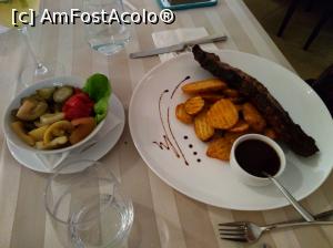 [P22] Days of love la Iaki - restaurant; prânz: coaste de porc cu salată de murături » foto by Dragoș_MD
 - 
<span class="allrVoted glyphicon glyphicon-heart hidden" id="av1146589"></span>
<a class="m-l-10 hidden" id="sv1146589" onclick="voting_Foto_DelVot(,1146589,768)" role="button">șterge vot <span class="glyphicon glyphicon-remove"></span></a>
<a id="v91146589" class=" c-red"  onclick="voting_Foto_SetVot(1146589)" role="button"><span class="glyphicon glyphicon-heart-empty"></span> <b>LIKE</b> = Votează poza</a> <img class="hidden"  id="f1146589W9" src="/imagini/loader.gif" border="0" /><span class="AjErrMes hidden" id="e1146589ErM"></span>