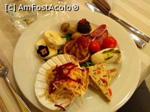 [P27] Days of love la Iaki - restaurant; cina festivă: antreul » foto by Dragoș_MD
 - 
<span class="allrVoted glyphicon glyphicon-heart hidden" id="av1146594"></span>
<a class="m-l-10 hidden" id="sv1146594" onclick="voting_Foto_DelVot(,1146594,768)" role="button">șterge vot <span class="glyphicon glyphicon-remove"></span></a>
<a id="v91146594" class=" c-red"  onclick="voting_Foto_SetVot(1146594)" role="button"><span class="glyphicon glyphicon-heart-empty"></span> <b>LIKE</b> = Votează poza</a> <img class="hidden"  id="f1146594W9" src="/imagini/loader.gif" border="0" /><span class="AjErrMes hidden" id="e1146594ErM"></span>