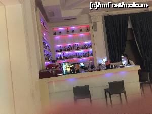 [P03] Barul de la Piano Bar » foto by Dan&Ema
 - 
<span class="allrVoted glyphicon glyphicon-heart hidden" id="av699996"></span>
<a class="m-l-10 hidden" id="sv699996" onclick="voting_Foto_DelVot(,699996,768)" role="button">șterge vot <span class="glyphicon glyphicon-remove"></span></a>
<a id="v9699996" class=" c-red"  onclick="voting_Foto_SetVot(699996)" role="button"><span class="glyphicon glyphicon-heart-empty"></span> <b>LIKE</b> = Votează poza</a> <img class="hidden"  id="f699996W9" src="/imagini/loader.gif" border="0" /><span class="AjErrMes hidden" id="e699996ErM"></span>