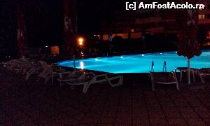 [P15] Piscina frumos luminată noaptea...  » foto by arru
 - 
<span class="allrVoted glyphicon glyphicon-heart hidden" id="av528562"></span>
<a class="m-l-10 hidden" id="sv528562" onclick="voting_Foto_DelVot(,528562,769)" role="button">șterge vot <span class="glyphicon glyphicon-remove"></span></a>
<a id="v9528562" class=" c-red"  onclick="voting_Foto_SetVot(528562)" role="button"><span class="glyphicon glyphicon-heart-empty"></span> <b>LIKE</b> = Votează poza</a> <img class="hidden"  id="f528562W9" src="/imagini/loader.gif" border="0" /><span class="AjErrMes hidden" id="e528562ErM"></span>