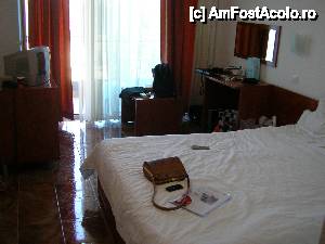 [P02] Camera de hotel » foto by dandun
 - 
<span class="allrVoted glyphicon glyphicon-heart hidden" id="av443378"></span>
<a class="m-l-10 hidden" id="sv443378" onclick="voting_Foto_DelVot(,443378,773)" role="button">șterge vot <span class="glyphicon glyphicon-remove"></span></a>
<a id="v9443378" class=" c-red"  onclick="voting_Foto_SetVot(443378)" role="button"><span class="glyphicon glyphicon-heart-empty"></span> <b>LIKE</b> = Votează poza</a> <img class="hidden"  id="f443378W9" src="/imagini/loader.gif" border="0" /><span class="AjErrMes hidden" id="e443378ErM"></span>