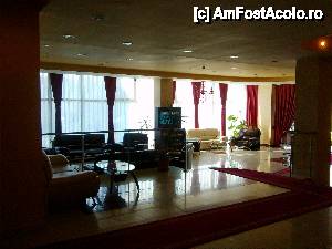 [P01] Elegantă, luminoasă și modern mobilată, zona de așteptare de la parterul hotelului îți lasă impresia unui hotel de 4 stele.  » foto by corneliam
 - 
<span class="allrVoted glyphicon glyphicon-heart hidden" id="av587820"></span>
<a class="m-l-10 hidden" id="sv587820" onclick="voting_Foto_DelVot(,587820,773)" role="button">șterge vot <span class="glyphicon glyphicon-remove"></span></a>
<a id="v9587820" class=" c-red"  onclick="voting_Foto_SetVot(587820)" role="button"><span class="glyphicon glyphicon-heart-empty"></span> <b>LIKE</b> = Votează poza</a> <img class="hidden"  id="f587820W9" src="/imagini/loader.gif" border="0" /><span class="AjErrMes hidden" id="e587820ErM"></span>