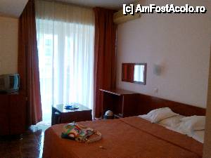 [P03] Cameră hotel Florida, Mamaia - Vedere din interior » foto by corneliam
 - 
<span class="allrVoted glyphicon glyphicon-heart hidden" id="av587822"></span>
<a class="m-l-10 hidden" id="sv587822" onclick="voting_Foto_DelVot(,587822,773)" role="button">șterge vot <span class="glyphicon glyphicon-remove"></span></a>
<a id="v9587822" class=" c-red"  onclick="voting_Foto_SetVot(587822)" role="button"><span class="glyphicon glyphicon-heart-empty"></span> <b>LIKE</b> = Votează poza</a> <img class="hidden"  id="f587822W9" src="/imagini/loader.gif" border="0" /><span class="AjErrMes hidden" id="e587822ErM"></span>