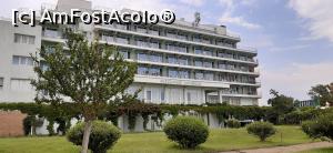 [P01] Hotel Comandor, vedere dinspre faleza pietonală » foto by Rofri
 - 
<span class="allrVoted glyphicon glyphicon-heart hidden" id="av1241291"></span>
<a class="m-l-10 hidden" id="sv1241291" onclick="voting_Foto_DelVot(,1241291,776)" role="button">șterge vot <span class="glyphicon glyphicon-remove"></span></a>
<a id="v91241291" class=" c-red"  onclick="voting_Foto_SetVot(1241291)" role="button"><span class="glyphicon glyphicon-heart-empty"></span> <b>LIKE</b> = Votează poza</a> <img class="hidden"  id="f1241291W9" src="/imagini/loader.gif" border="0" /><span class="AjErrMes hidden" id="e1241291ErM"></span>