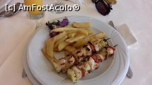 [P17] Prânz la restaurant Comandor » foto by Rofri
 - 
<span class="allrVoted glyphicon glyphicon-heart hidden" id="av1008306"></span>
<a class="m-l-10 hidden" id="sv1008306" onclick="voting_Foto_DelVot(,1008306,776)" role="button">șterge vot <span class="glyphicon glyphicon-remove"></span></a>
<a id="v91008306" class=" c-red"  onclick="voting_Foto_SetVot(1008306)" role="button"><span class="glyphicon glyphicon-heart-empty"></span> <b>LIKE</b> = Votează poza</a> <img class="hidden"  id="f1008306W9" src="/imagini/loader.gif" border="0" /><span class="AjErrMes hidden" id="e1008306ErM"></span>