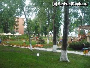 [P07] Micul parculet, cu multa verdeata.  » foto by DanaRO
 - 
<span class="allrVoted glyphicon glyphicon-heart hidden" id="av431912"></span>
<a class="m-l-10 hidden" id="sv431912" onclick="voting_Foto_DelVot(,431912,781)" role="button">șterge vot <span class="glyphicon glyphicon-remove"></span></a>
<a id="v9431912" class=" c-red"  onclick="voting_Foto_SetVot(431912)" role="button"><span class="glyphicon glyphicon-heart-empty"></span> <b>LIKE</b> = Votează poza</a> <img class="hidden"  id="f431912W9" src="/imagini/loader.gif" border="0" /><span class="AjErrMes hidden" id="e431912ErM"></span>