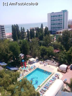 [P06] Imagine din balconul camerei 2015.  » foto by DOBRE MIHAELA
 - 
<span class="allrVoted glyphicon glyphicon-heart hidden" id="av720895"></span>
<a class="m-l-10 hidden" id="sv720895" onclick="voting_Foto_DelVot(,720895,782)" role="button">șterge vot <span class="glyphicon glyphicon-remove"></span></a>
<a id="v9720895" class=" c-red"  onclick="voting_Foto_SetVot(720895)" role="button"><span class="glyphicon glyphicon-heart-empty"></span> <b>LIKE</b> = Votează poza</a> <img class="hidden"  id="f720895W9" src="/imagini/loader.gif" border="0" /><span class="AjErrMes hidden" id="e720895ErM"></span>