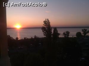 [P10] Apus de soare vazut de la balcon » foto by dianamea
 - 
<span class="allrVoted glyphicon glyphicon-heart hidden" id="av1106397"></span>
<a class="m-l-10 hidden" id="sv1106397" onclick="voting_Foto_DelVot(,1106397,782)" role="button">șterge vot <span class="glyphicon glyphicon-remove"></span></a>
<a id="v91106397" class=" c-red"  onclick="voting_Foto_SetVot(1106397)" role="button"><span class="glyphicon glyphicon-heart-empty"></span> <b>LIKE</b> = Votează poza</a> <img class="hidden"  id="f1106397W9" src="/imagini/loader.gif" border="0" /><span class="AjErrMes hidden" id="e1106397ErM"></span>