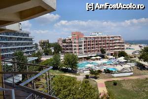 [P05] Hotel Orfeu - vedere asupra celor trei hoteluri și a piscinelor » foto by DoreD
 - 
<span class="allrVoted glyphicon glyphicon-heart hidden" id="av446939"></span>
<a class="m-l-10 hidden" id="sv446939" onclick="voting_Foto_DelVot(,446939,785)" role="button">șterge vot <span class="glyphicon glyphicon-remove"></span></a>
<a id="v9446939" class=" c-red"  onclick="voting_Foto_SetVot(446939)" role="button"><span class="glyphicon glyphicon-heart-empty"></span> <b>LIKE</b> = Votează poza</a> <img class="hidden"  id="f446939W9" src="/imagini/loader.gif" border="0" /><span class="AjErrMes hidden" id="e446939ErM"></span>