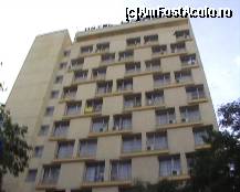 [P02] Hotelul Unirea, fotografie făcută din faţă. » foto by adigogu
 - 
<span class="allrVoted glyphicon glyphicon-heart hidden" id="av105321"></span>
<a class="m-l-10 hidden" id="sv105321" onclick="voting_Foto_DelVot(,105321,789)" role="button">șterge vot <span class="glyphicon glyphicon-remove"></span></a>
<a id="v9105321" class=" c-red"  onclick="voting_Foto_SetVot(105321)" role="button"><span class="glyphicon glyphicon-heart-empty"></span> <b>LIKE</b> = Votează poza</a> <img class="hidden"  id="f105321W9" src="/imagini/loader.gif" border="0" /><span class="AjErrMes hidden" id="e105321ErM"></span>