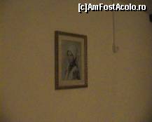 [P06] Un tablou aflat pe un perete din cameră. » foto by adigogu
 - 
<span class="allrVoted glyphicon glyphicon-heart hidden" id="av105326"></span>
<a class="m-l-10 hidden" id="sv105326" onclick="voting_Foto_DelVot(,105326,789)" role="button">șterge vot <span class="glyphicon glyphicon-remove"></span></a>
<a id="v9105326" class=" c-red"  onclick="voting_Foto_SetVot(105326)" role="button"><span class="glyphicon glyphicon-heart-empty"></span> <b>LIKE</b> = Votează poza</a> <img class="hidden"  id="f105326W9" src="/imagini/loader.gif" border="0" /><span class="AjErrMes hidden" id="e105326ErM"></span>