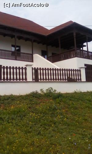 [P13] casa in satul de vacanta » foto by papalito
 - 
<span class="allrVoted glyphicon glyphicon-heart hidden" id="av896832"></span>
<a class="m-l-10 hidden" id="sv896832" onclick="voting_Foto_DelVot(,896832,790)" role="button">șterge vot <span class="glyphicon glyphicon-remove"></span></a>
<a id="v9896832" class=" c-red"  onclick="voting_Foto_SetVot(896832)" role="button"><span class="glyphicon glyphicon-heart-empty"></span> <b>LIKE</b> = Votează poza</a> <img class="hidden"  id="f896832W9" src="/imagini/loader.gif" border="0" /><span class="AjErrMes hidden" id="e896832ErM"></span>