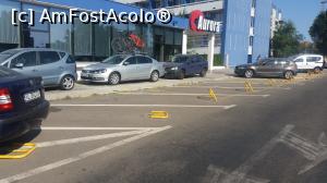 [P01] Parcarea destinata 'directorilor' unde noi nu aveam voie sa parcam. Insa erau turisti care au parcat pe trotuar fara nici o problema si fara sa vina caracatita. Aceasta parcare a fost goala intregul nostru sejur. Trist si dezamagitor » foto by Ramona023
 - 
<span class="allrVoted glyphicon glyphicon-heart hidden" id="av776054"></span>
<a class="m-l-10 hidden" id="sv776054" onclick="voting_Foto_DelVot(,776054,790)" role="button">șterge vot <span class="glyphicon glyphicon-remove"></span></a>
<a id="v9776054" class=" c-red"  onclick="voting_Foto_SetVot(776054)" role="button"><span class="glyphicon glyphicon-heart-empty"></span> <b>LIKE</b> = Votează poza</a> <img class="hidden"  id="f776054W9" src="/imagini/loader.gif" border="0" /><span class="AjErrMes hidden" id="e776054ErM"></span>