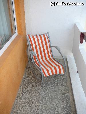 [P15] Balconul cu 'vestitul' scaun » foto by Claudiu U.
 - 
<span class="allrVoted glyphicon glyphicon-heart hidden" id="av481693"></span>
<a class="m-l-10 hidden" id="sv481693" onclick="voting_Foto_DelVot(,481693,803)" role="button">șterge vot <span class="glyphicon glyphicon-remove"></span></a>
<a id="v9481693" class=" c-red"  onclick="voting_Foto_SetVot(481693)" role="button"><span class="glyphicon glyphicon-heart-empty"></span> <b>LIKE</b> = Votează poza</a> <img class="hidden"  id="f481693W9" src="/imagini/loader.gif" border="0" /><span class="AjErrMes hidden" id="e481693ErM"></span>