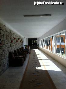 [P08] aceasta este holul ce duce la camere, aici era un efect de sera... aer conditionat nu este si cam lesinai ca batea soarele non-stop » foto by Angelinne
 - 
<span class="allrVoted glyphicon glyphicon-heart hidden" id="av343873"></span>
<a class="m-l-10 hidden" id="sv343873" onclick="voting_Foto_DelVot(,343873,803)" role="button">șterge vot <span class="glyphicon glyphicon-remove"></span></a>
<a id="v9343873" class=" c-red"  onclick="voting_Foto_SetVot(343873)" role="button"><span class="glyphicon glyphicon-heart-empty"></span> <b>LIKE</b> = Votează poza</a> <img class="hidden"  id="f343873W9" src="/imagini/loader.gif" border="0" /><span class="AjErrMes hidden" id="e343873ErM"></span>