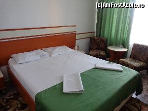 [P02] Fotoliile se asorteaza cu mocheta; in rest, totul nou.  » foto by Pod
 - 
<span class="allrVoted glyphicon glyphicon-heart hidden" id="av659305"></span>
<a class="m-l-10 hidden" id="sv659305" onclick="voting_Foto_DelVot(,659305,803)" role="button">șterge vot <span class="glyphicon glyphicon-remove"></span></a>
<a id="v9659305" class=" c-red"  onclick="voting_Foto_SetVot(659305)" role="button"><span class="glyphicon glyphicon-heart-empty"></span> <b>LIKE</b> = Votează poza</a> <img class="hidden"  id="f659305W9" src="/imagini/loader.gif" border="0" /><span class="AjErrMes hidden" id="e659305ErM"></span>