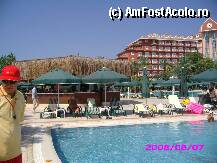 [P03] Pool-bar, langa piscina copiilor » foto by Mihaela Dinu
 - 
<span class="allrVoted glyphicon glyphicon-heart hidden" id="av12366"></span>
<a class="m-l-10 hidden" id="sv12366" onclick="voting_Foto_DelVot(,12366,81)" role="button">șterge vot <span class="glyphicon glyphicon-remove"></span></a>
<a id="v912366" class=" c-red"  onclick="voting_Foto_SetVot(12366)" role="button"><span class="glyphicon glyphicon-heart-empty"></span> <b>LIKE</b> = Votează poza</a> <img class="hidden"  id="f12366W9" src="/imagini/loader.gif" border="0" /><span class="AjErrMes hidden" id="e12366ErM"></span>
