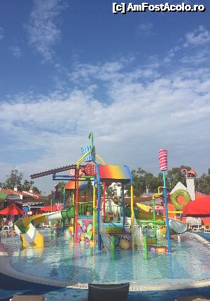 [P04] piscine pt copii » foto by daniel adrian
 - 
<span class="allrVoted glyphicon glyphicon-heart hidden" id="av633151"></span>
<a class="m-l-10 hidden" id="sv633151" onclick="voting_Foto_DelVot(,633151,81)" role="button">șterge vot <span class="glyphicon glyphicon-remove"></span></a>
<a id="v9633151" class=" c-red"  onclick="voting_Foto_SetVot(633151)" role="button"><span class="glyphicon glyphicon-heart-empty"></span> <b>LIKE</b> = Votează poza</a> <img class="hidden"  id="f633151W9" src="/imagini/loader.gif" border="0" /><span class="AjErrMes hidden" id="e633151ErM"></span>