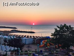 [P10] Rasarit de soare privit din balcon » foto by Stormlord
 - 
<span class="allrVoted glyphicon glyphicon-heart hidden" id="av1317941"></span>
<a class="m-l-10 hidden" id="sv1317941" onclick="voting_Foto_DelVot(,1317941,827)" role="button">șterge vot <span class="glyphicon glyphicon-remove"></span></a>
<a id="v91317941" class=" c-red"  onclick="voting_Foto_SetVot(1317941)" role="button"><span class="glyphicon glyphicon-heart-empty"></span> <b>LIKE</b> = Votează poza</a> <img class="hidden"  id="f1317941W9" src="/imagini/loader.gif" border="0" /><span class="AjErrMes hidden" id="e1317941ErM"></span>