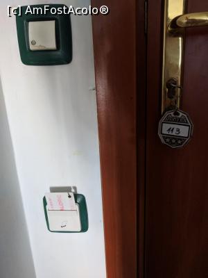[P18] Acces in camera: cheie stil vechi, cartela ruptă » foto by aristica13
 - 
<span class="allrVoted glyphicon glyphicon-heart hidden" id="av1105054"></span>
<a class="m-l-10 hidden" id="sv1105054" onclick="voting_Foto_DelVot(,1105054,837)" role="button">șterge vot <span class="glyphicon glyphicon-remove"></span></a>
<a id="v91105054" class=" c-red"  onclick="voting_Foto_SetVot(1105054)" role="button"><span class="glyphicon glyphicon-heart-empty"></span> <b>LIKE</b> = Votează poza</a> <img class="hidden"  id="f1105054W9" src="/imagini/loader.gif" border="0" /><span class="AjErrMes hidden" id="e1105054ErM"></span>