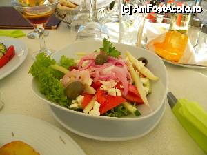 [P19] Salata dobrogeana...  » foto by VALERIO
 - 
<span class="allrVoted glyphicon glyphicon-heart hidden" id="av441366"></span>
<a class="m-l-10 hidden" id="sv441366" onclick="voting_Foto_DelVot(,441366,839)" role="button">șterge vot <span class="glyphicon glyphicon-remove"></span></a>
<a id="v9441366" class=" c-red"  onclick="voting_Foto_SetVot(441366)" role="button"><span class="glyphicon glyphicon-heart-empty"></span> <b>LIKE</b> = Votează poza</a> <img class="hidden"  id="f441366W9" src="/imagini/loader.gif" border="0" /><span class="AjErrMes hidden" id="e441366ErM"></span>