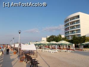 [P01] Plaja privata de la hotel Afrodita » foto by NELU64
 - 
<span class="allrVoted glyphicon glyphicon-heart hidden" id="av997377"></span>
<a class="m-l-10 hidden" id="sv997377" onclick="voting_Foto_DelVot(,997377,839)" role="button">șterge vot <span class="glyphicon glyphicon-remove"></span></a>
<a id="v9997377" class=" c-red"  onclick="voting_Foto_SetVot(997377)" role="button"><span class="glyphicon glyphicon-heart-empty"></span> <b>LIKE</b> = Votează poza</a> <img class="hidden"  id="f997377W9" src="/imagini/loader.gif" border="0" /><span class="AjErrMes hidden" id="e997377ErM"></span>