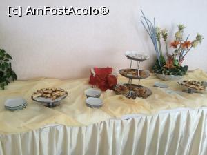 [P02] Snackul de amiaza all inclusive » foto by biancagabi
 - 
<span class="allrVoted glyphicon glyphicon-heart hidden" id="av758134"></span>
<a class="m-l-10 hidden" id="sv758134" onclick="voting_Foto_DelVot(,758134,839)" role="button">șterge vot <span class="glyphicon glyphicon-remove"></span></a>
<a id="v9758134" class=" c-red"  onclick="voting_Foto_SetVot(758134)" role="button"><span class="glyphicon glyphicon-heart-empty"></span> <b>LIKE</b> = Votează poza</a> <img class="hidden"  id="f758134W9" src="/imagini/loader.gif" border="0" /><span class="AjErrMes hidden" id="e758134ErM"></span>