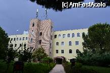 [P04] Cladirea I, unde am avut camera 4509. Toate camerele au vederea in spatele cladirii, astfel incat sa nu bata soarele dupa ora pranzului, cand este f cald. » foto by MCM
 - 
<span class="allrVoted glyphicon glyphicon-heart hidden" id="av332398"></span>
<a class="m-l-10 hidden" id="sv332398" onclick="voting_Foto_DelVot(,332398,86)" role="button">șterge vot <span class="glyphicon glyphicon-remove"></span></a>
<a id="v9332398" class=" c-red"  onclick="voting_Foto_SetVot(332398)" role="button"><span class="glyphicon glyphicon-heart-empty"></span> <b>LIKE</b> = Votează poza</a> <img class="hidden"  id="f332398W9" src="/imagini/loader.gif" border="0" /><span class="AjErrMes hidden" id="e332398ErM"></span>