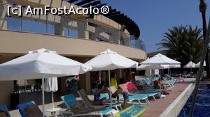 [P15] Partea din stânga a piscinei principale » foto by radu c
 - 
<span class="allrVoted glyphicon glyphicon-heart hidden" id="av1140560"></span>
<a class="m-l-10 hidden" id="sv1140560" onclick="voting_Foto_DelVot(,1140560,87)" role="button">șterge vot <span class="glyphicon glyphicon-remove"></span></a>
<a id="v91140560" class=" c-red"  onclick="voting_Foto_SetVot(1140560)" role="button"><span class="glyphicon glyphicon-heart-empty"></span> <b>LIKE</b> = Votează poza</a> <img class="hidden"  id="f1140560W9" src="/imagini/loader.gif" border="0" /><span class="AjErrMes hidden" id="e1140560ErM"></span>