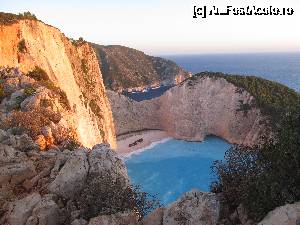 [P39] Zakynthos-Navagio » foto by luciaoradea
 - 
<span class="allrVoted glyphicon glyphicon-heart hidden" id="av684181"></span>
<a class="m-l-10 hidden" id="sv684181" onclick="voting_Foto_DelVot(,684181,872)" role="button">șterge vot <span class="glyphicon glyphicon-remove"></span></a>
<a id="v9684181" class=" c-red"  onclick="voting_Foto_SetVot(684181)" role="button"><span class="glyphicon glyphicon-heart-empty"></span> <b>LIKE</b> = Votează poza</a> <img class="hidden"  id="f684181W9" src="/imagini/loader.gif" border="0" /><span class="AjErrMes hidden" id="e684181ErM"></span>