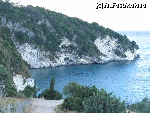 [P61] Zakynthos- spre Xigia » foto by luciaoradea
 - 
<span class="allrVoted glyphicon glyphicon-heart hidden" id="av684208"></span>
<a class="m-l-10 hidden" id="sv684208" onclick="voting_Foto_DelVot(,684208,872)" role="button">șterge vot <span class="glyphicon glyphicon-remove"></span></a>
<a id="v9684208" class=" c-red"  onclick="voting_Foto_SetVot(684208)" role="button"><span class="glyphicon glyphicon-heart-empty"></span> <b>LIKE</b> = Votează poza</a> <img class="hidden"  id="f684208W9" src="/imagini/loader.gif" border="0" /><span class="AjErrMes hidden" id="e684208ErM"></span>