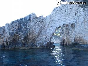[P69] Zakynthos- Keri caves » foto by luciaoradea
 - 
<span class="allrVoted glyphicon glyphicon-heart hidden" id="av684223"></span>
<a class="m-l-10 hidden" id="sv684223" onclick="voting_Foto_DelVot(,684223,872)" role="button">șterge vot <span class="glyphicon glyphicon-remove"></span></a>
<a id="v9684223" class=" c-red"  onclick="voting_Foto_SetVot(684223)" role="button"><span class="glyphicon glyphicon-heart-empty"></span> <b>LIKE</b> = Votează poza</a> <img class="hidden"  id="f684223W9" src="/imagini/loader.gif" border="0" /><span class="AjErrMes hidden" id="e684223ErM"></span>