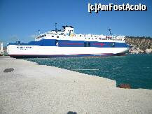 [P31] cu acest ferryboat am sosit » foto by nicoletass
 - 
<span class="allrVoted glyphicon glyphicon-heart hidden" id="av179328"></span>
<a class="m-l-10 hidden" id="sv179328" onclick="voting_Foto_DelVot(,179328,872)" role="button">șterge vot <span class="glyphicon glyphicon-remove"></span></a>
<a id="v9179328" class=" c-red"  onclick="voting_Foto_SetVot(179328)" role="button"><span class="glyphicon glyphicon-heart-empty"></span> <b>LIKE</b> = Votează poza</a> <img class="hidden"  id="f179328W9" src="/imagini/loader.gif" border="0" /><span class="AjErrMes hidden" id="e179328ErM"></span>