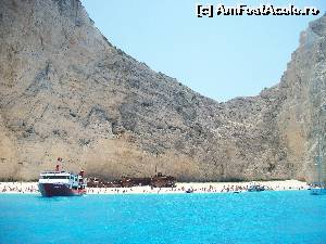 [P04] Navagio!  » foto by Deny
 - 
<span class="allrVoted glyphicon glyphicon-heart hidden" id="av623771"></span>
<a class="m-l-10 hidden" id="sv623771" onclick="voting_Foto_DelVot(,623771,872)" role="button">șterge vot <span class="glyphicon glyphicon-remove"></span></a>
<a id="v9623771" class=" c-red"  onclick="voting_Foto_SetVot(623771)" role="button"><span class="glyphicon glyphicon-heart-empty"></span> <b>LIKE</b> = Votează poza</a> <img class="hidden"  id="f623771W9" src="/imagini/loader.gif" border="0" /><span class="AjErrMes hidden" id="e623771ErM"></span>