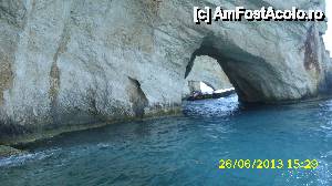 [P12] Blue Caves, un spectacol al naturii » foto by georgeb
 - 
<span class="allrVoted glyphicon glyphicon-heart hidden" id="av507363"></span>
<a class="m-l-10 hidden" id="sv507363" onclick="voting_Foto_DelVot(,507363,872)" role="button">șterge vot <span class="glyphicon glyphicon-remove"></span></a>
<a id="v9507363" class=" c-red"  onclick="voting_Foto_SetVot(507363)" role="button"><span class="glyphicon glyphicon-heart-empty"></span> <b>LIKE</b> = Votează poza</a> <img class="hidden"  id="f507363W9" src="/imagini/loader.gif" border="0" /><span class="AjErrMes hidden" id="e507363ErM"></span>