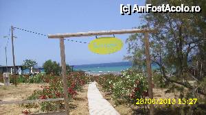 [P22] Intrare florală - Banana beach » foto by georgeb
 - 
<span class="allrVoted glyphicon glyphicon-heart hidden" id="av507373"></span>
<a class="m-l-10 hidden" id="sv507373" onclick="voting_Foto_DelVot(,507373,872)" role="button">șterge vot <span class="glyphicon glyphicon-remove"></span></a>
<a id="v9507373" class=" c-red"  onclick="voting_Foto_SetVot(507373)" role="button"><span class="glyphicon glyphicon-heart-empty"></span> <b>LIKE</b> = Votează poza</a> <img class="hidden"  id="f507373W9" src="/imagini/loader.gif" border="0" /><span class="AjErrMes hidden" id="e507373ErM"></span>