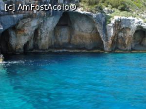 [P48] Blue caves » foto by adryana
 - 
<span class="allrVoted glyphicon glyphicon-heart hidden" id="av951956"></span>
<a class="m-l-10 hidden" id="sv951956" onclick="voting_Foto_DelVot(,951956,872)" role="button">șterge vot <span class="glyphicon glyphicon-remove"></span></a>
<a id="v9951956" class=" c-red"  onclick="voting_Foto_SetVot(951956)" role="button"><span class="glyphicon glyphicon-heart-empty"></span> <b>LIKE</b> = Votează poza</a> <img class="hidden"  id="f951956W9" src="/imagini/loader.gif" border="0" /><span class="AjErrMes hidden" id="e951956ErM"></span>