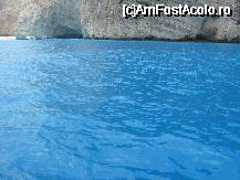 [P08] Navagio: apa are o culoare incredibila. Cculoarea  se schimba de la o ora la alta, in functie de vreme, temperatura, lumina. » foto by motaneata
 - 
<span class="allrVoted glyphicon glyphicon-heart hidden" id="av51896"></span>
<a class="m-l-10 hidden" id="sv51896" onclick="voting_Foto_DelVot(,51896,872)" role="button">șterge vot <span class="glyphicon glyphicon-remove"></span></a>
<a id="v951896" class=" c-red"  onclick="voting_Foto_SetVot(51896)" role="button"><span class="glyphicon glyphicon-heart-empty"></span> <b>LIKE</b> = Votează poza</a> <img class="hidden"  id="f51896W9" src="/imagini/loader.gif" border="0" /><span class="AjErrMes hidden" id="e51896ErM"></span>